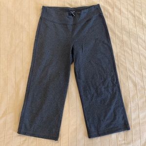 Grey Lululemon wide leg 21” crop pants